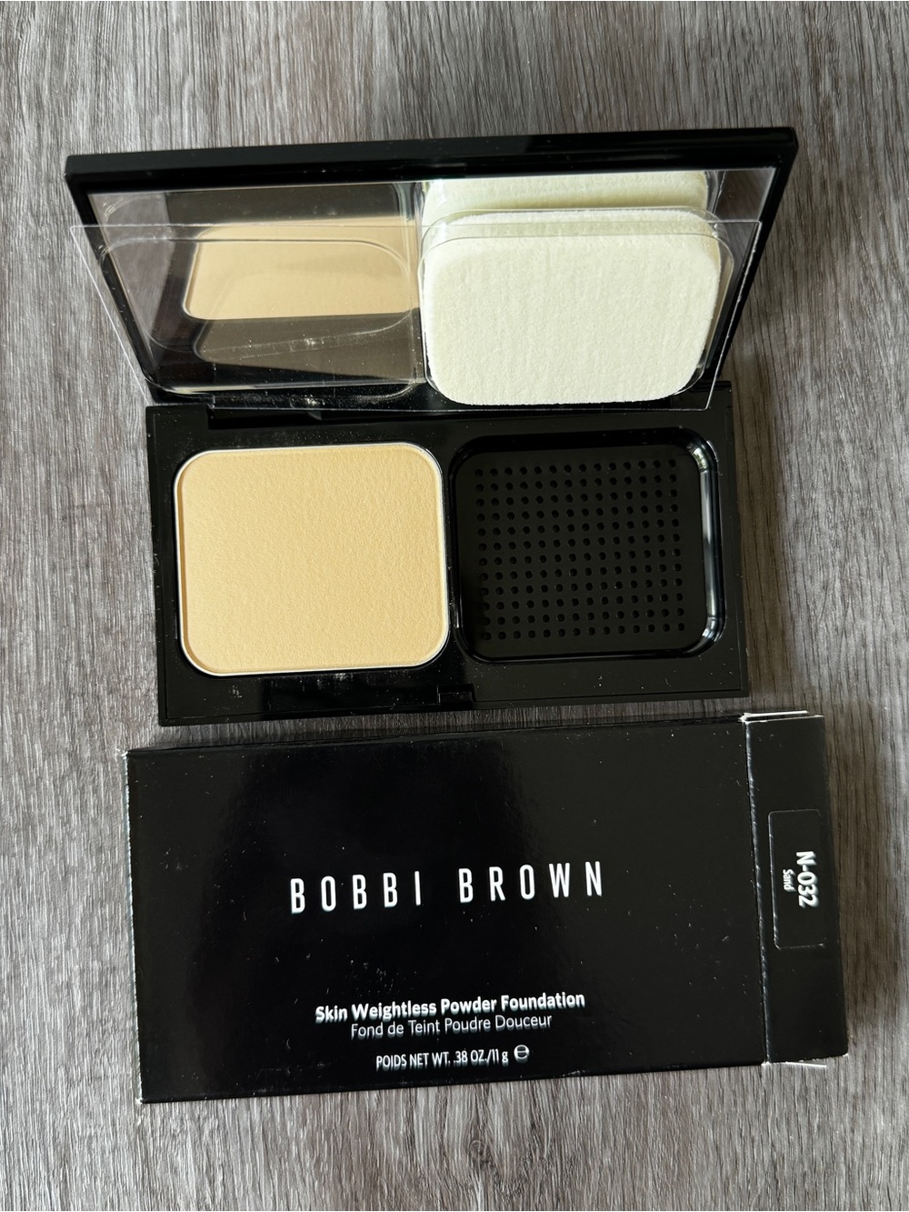 Bobbi Brown Skin Weightless Powder Foundation N-032 Sand NIB